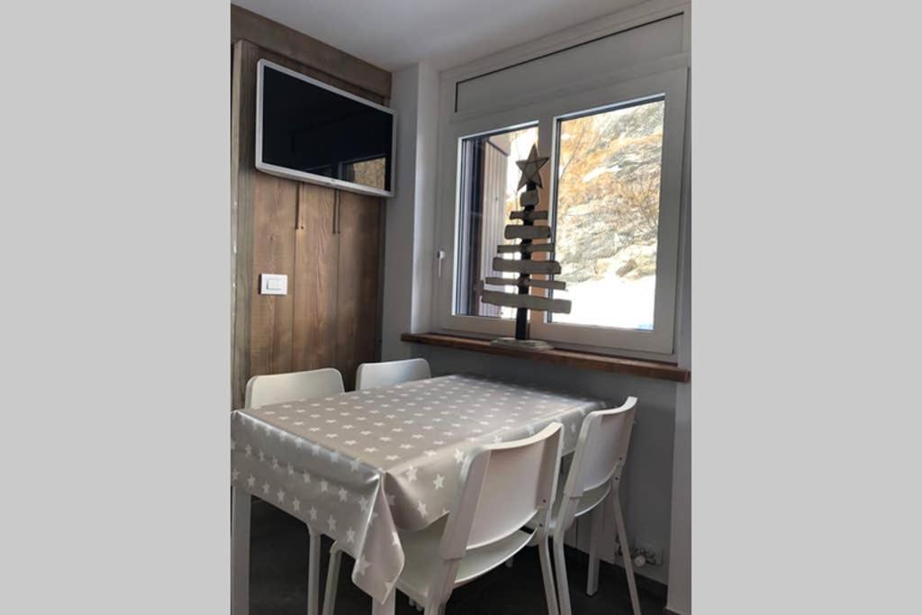 Piccolo paradiso in centro Cervinia Breuil-Cervinia Esterno foto